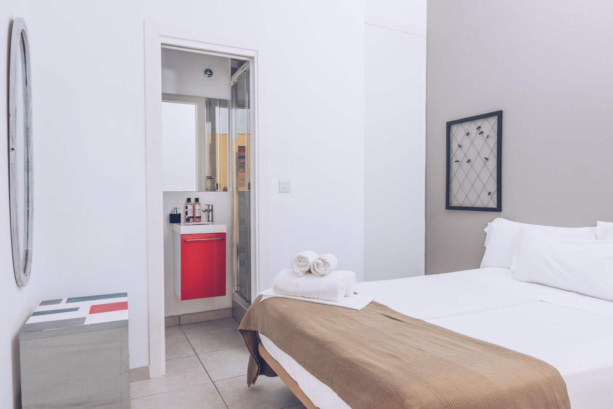 Appartement 2Br And 2Ba In The Zoko Cozy And Convenient à Gibraltar Extérieur photo